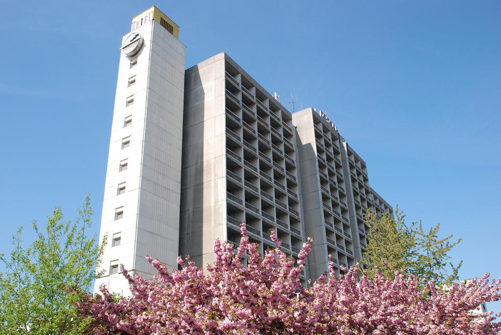 فندق Intourist-zakarpattia 3*